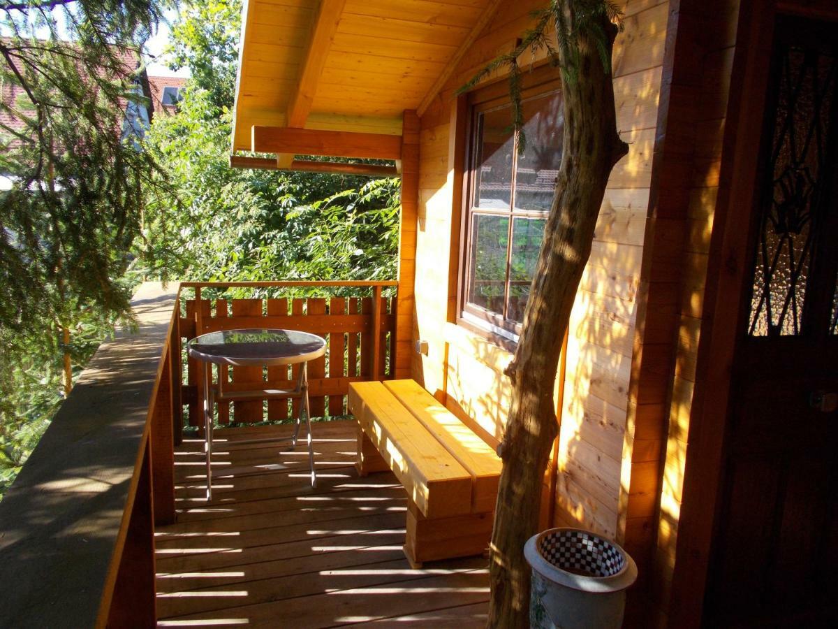 Baumhaus Wolfshoehle Fischach Eksteriør billede